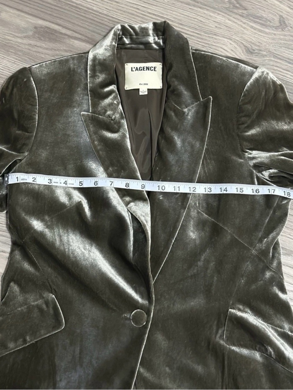 L'Agence Chamberlin Olive Velvet Blazer Single Button Fully Lined Size 6 - Picture 4 of 11